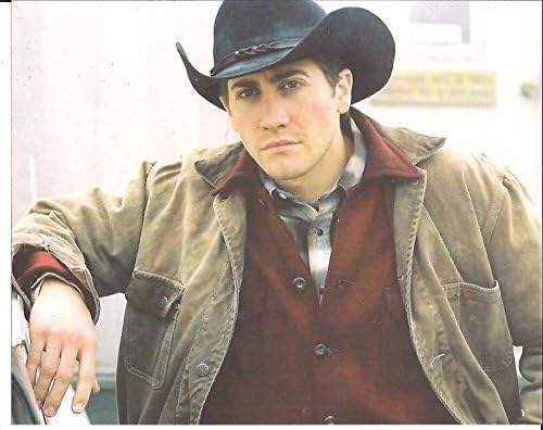 Brokeback Mountain Jake Gyllenhaal во палто и црвена кошула - 8 x 10 филмска фотографија 004